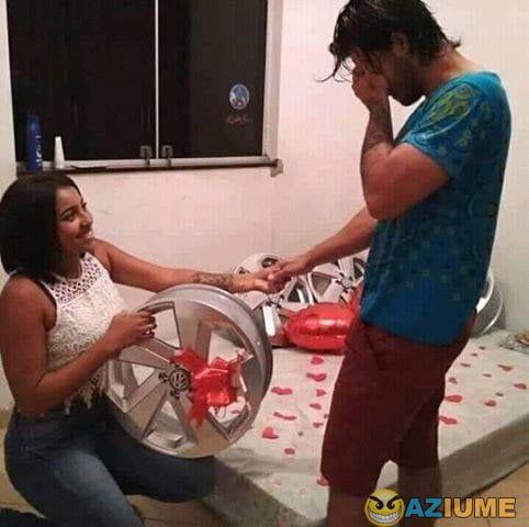 Aquele pedidos de casamento. Aquele pedidos de casamento.