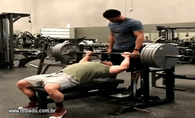 Aquele treino monstro de peito