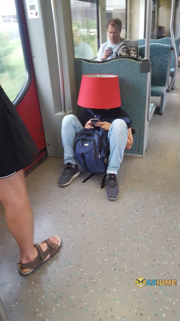 Aquele momento que você não quer ser social Aquele momento que você não quer ser social