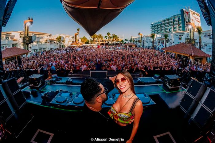 Será que o Alok esperava estas melhorias na foto dele? Será que o Alok esperava estas melhorias na foto dele?