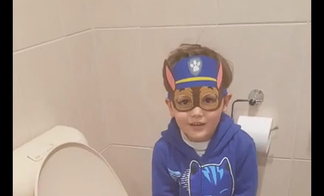 Papai, por que o meu xixi esta amarelo? Papai, por que o meu xixi esta amarelo?