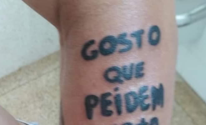 Coisa estranha para tatuar Coisa estranha para tatuar