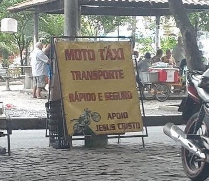 25 placas engraçadas que mostram que o humor brasileiro é único