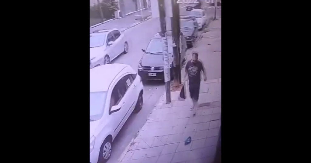A vida sempre encontra um jeito de humilhar ainda mais o pobre A vida sempre encontra um jeito de humilhar ainda mais o pobre