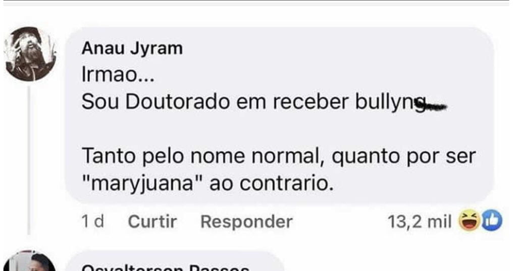 Pessoas com nomes diferentes Pessoas com nomes diferentes