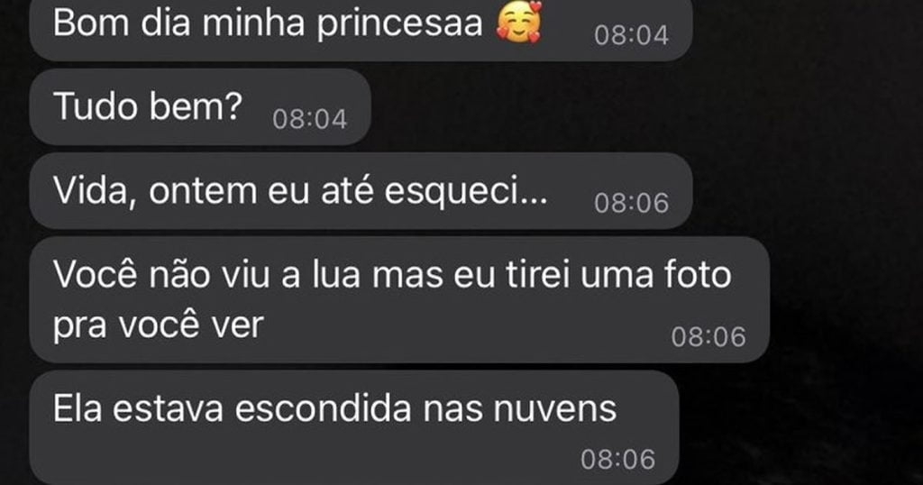 Eu tentando ser romântico