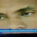 Prêmio Nobel vai para essa pessoa que monta os título das reportagens