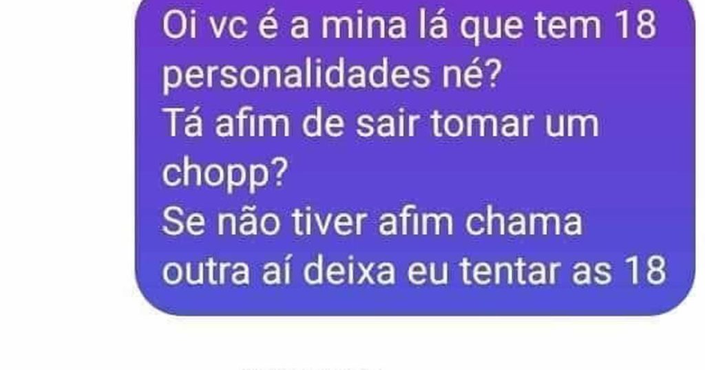 Uma menina com varias personalidades