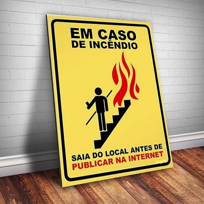15 placas hilariantes que tentaram explicar e acabaram nos fazendo rir sem parar
