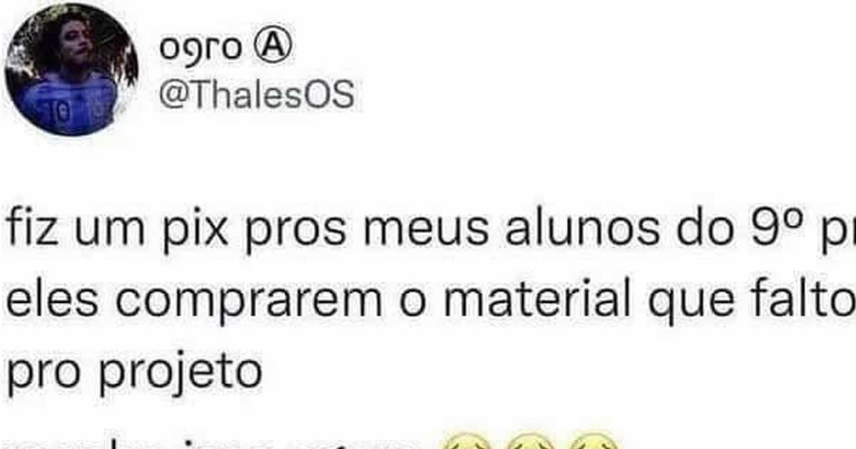 Professor ajuda aluno comprar material