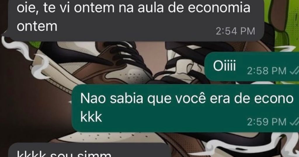Tô ficando doida ou você também tava reparando em mim? Tô ficando doida ou você também tava reparando em mim?