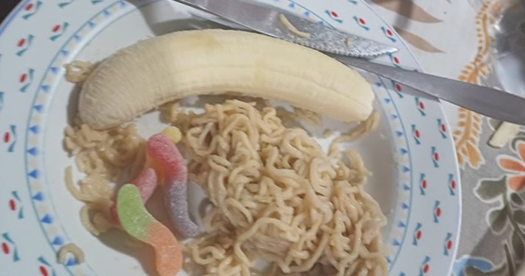 Aquele prato de comida peculiar Aquele prato de comida peculiar