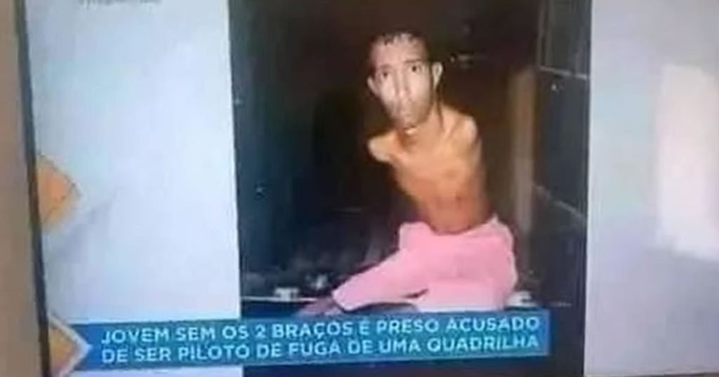 Meteu os pés pelas mãos Meteu os pés pelas mãos