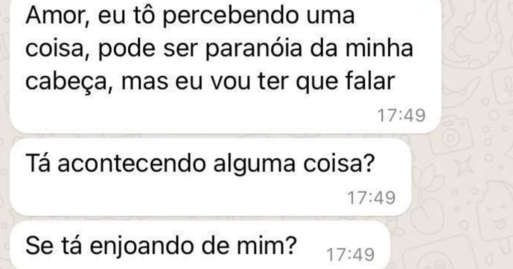 Apenas uma paranóia da minha cabeça Apenas uma paranóia da minha cabeça