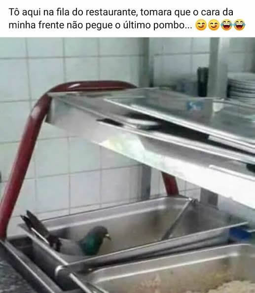 Enquanto isso no restaurante Enquanto isso no restaurante