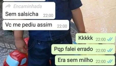 Um Hot Dog duplo sem salsicha