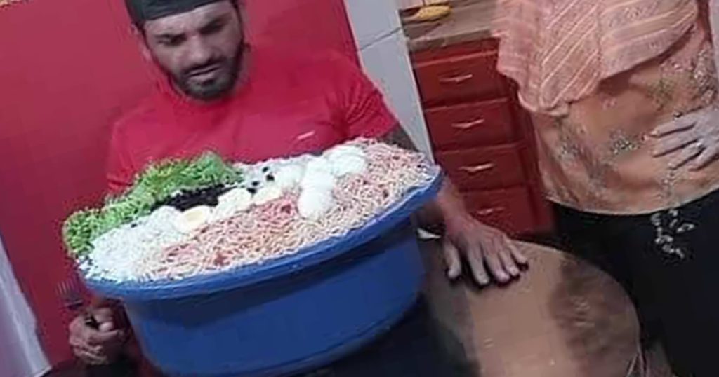 Enquanto isso no almoço de domingo com aquele prato especial