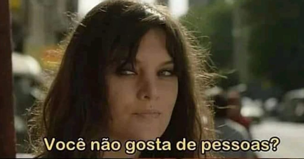 Você não gosta de pessoas? Você não gosta de pessoas?