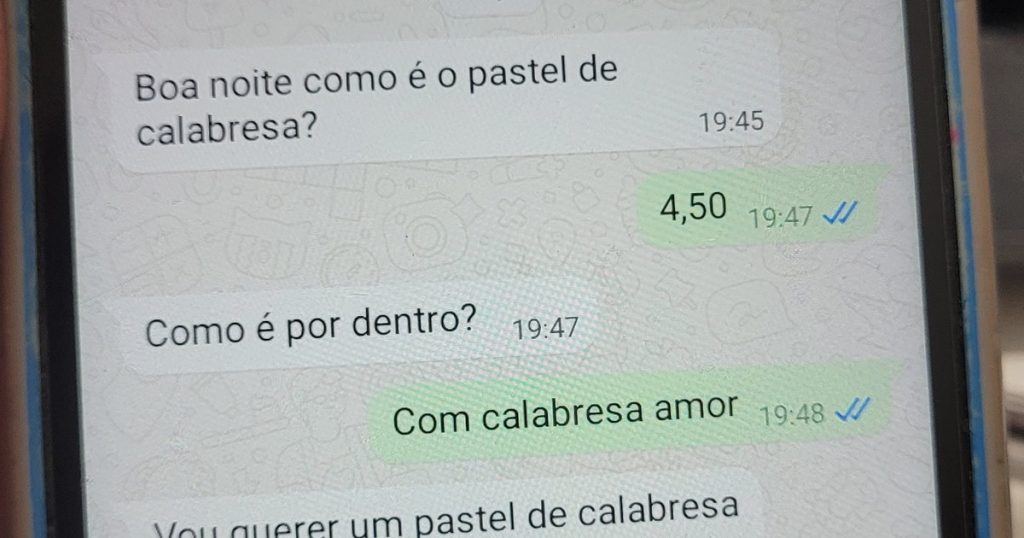 Como é o pastel de calabresa?
