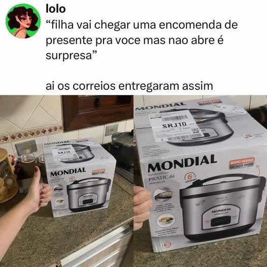 Mãe compra presente para filha