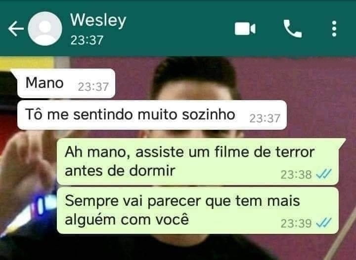 A solidão noturna e suas formas de driblar o vazio A solidão noturna e suas formas de driblar o vazio