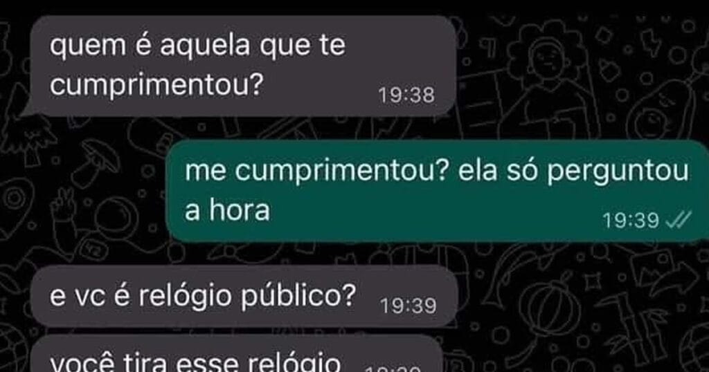 Relógio público? Mais fácil virar relógio de sol! Relógio público? Mais fácil virar relógio de sol!