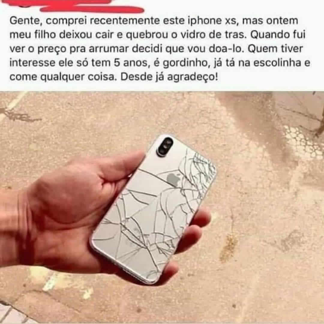 Filho é um presente de Deus... Já a tela do iPhone, nem tanto! Filho é um presente de Deus... Já a tela do iPhone, nem tanto!