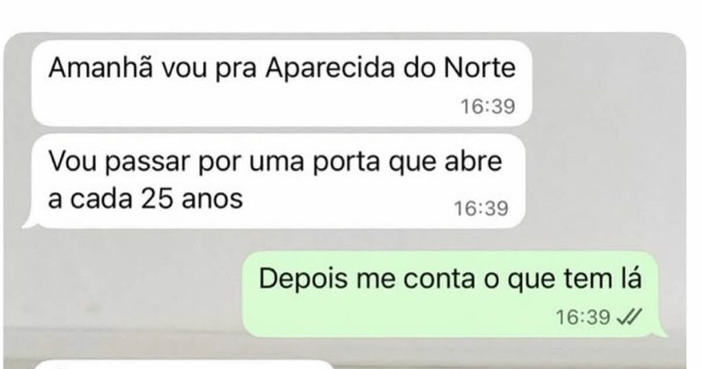 A porta mística que era só… Uma porta mesmo A porta mística que era só… Uma porta mesmo