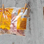 Frango no varal: Quando a criatividade derrete antes do gelo