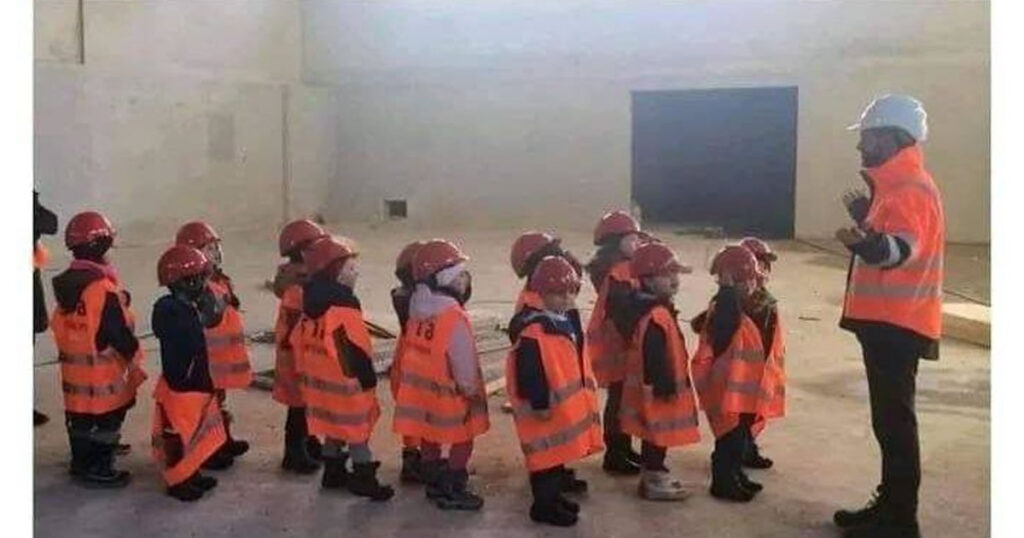 Vaga para recém-nascido com 10 anos de experiência