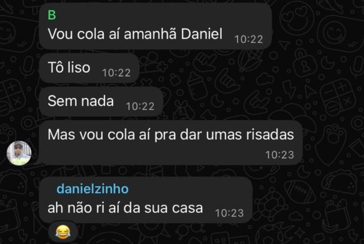 Quando a amizade entende a pobreza, mas impõe distância mínima Quando a amizade entende a pobreza, mas impõe distância mínima