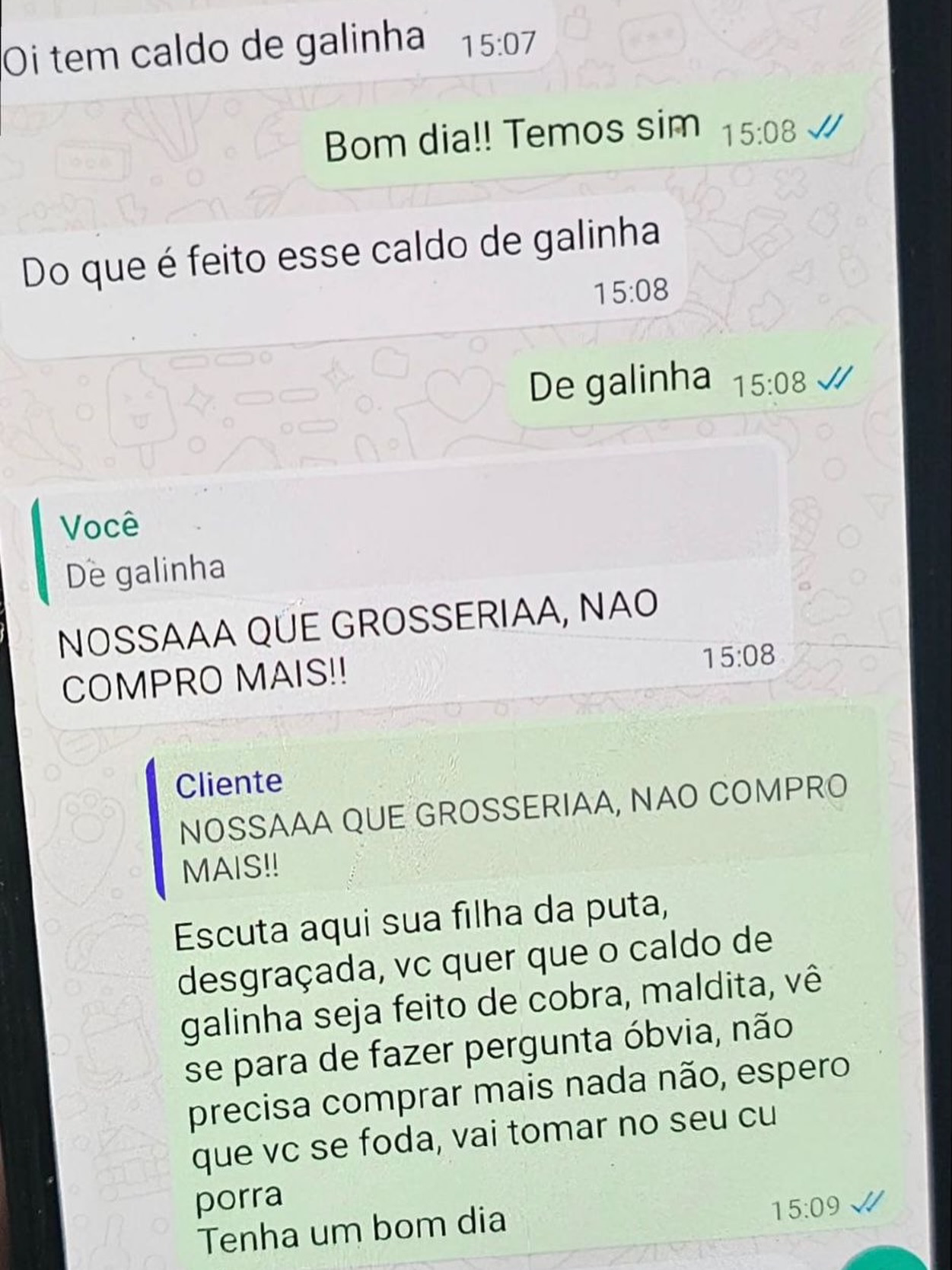 Quando o caldo de galinha vem temperado com ódio gratuito