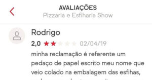 Quando uma esfiha vem com brinde e o brinde é um problema no casamento