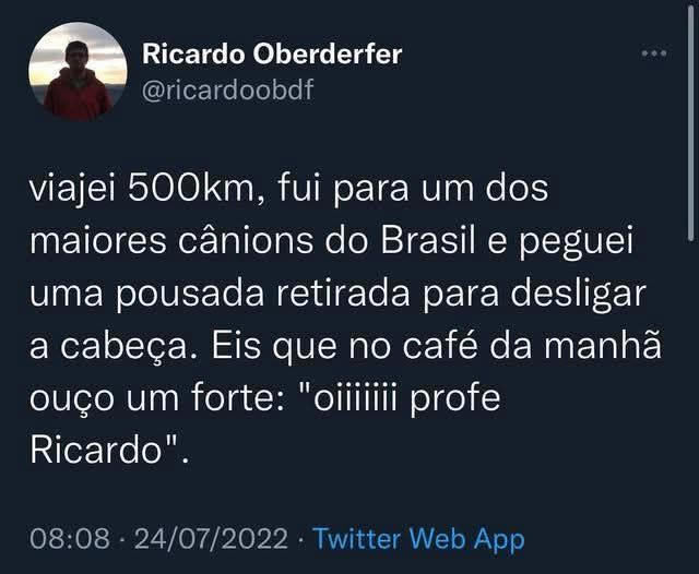 Viajou 500 km para descansar e encontrou o aluno no café da manhã